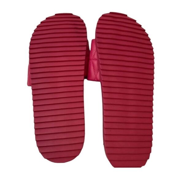 Barbie 14th & Union Tallin Hot Pink Quilted Slides sandals Sz 9 NWT Sandals - Picture 5 of 9